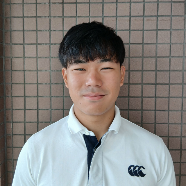 半田　弥暉